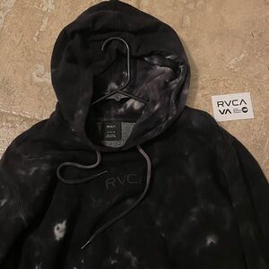 Men’s RVCA tie dye hoodie